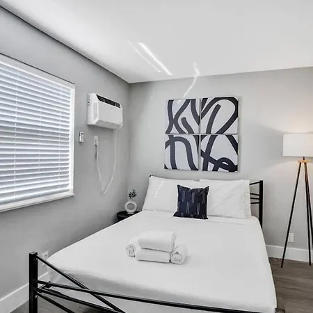 Rustic Retreats Modern 1Br For 4 Guests Minutes From Las Olas